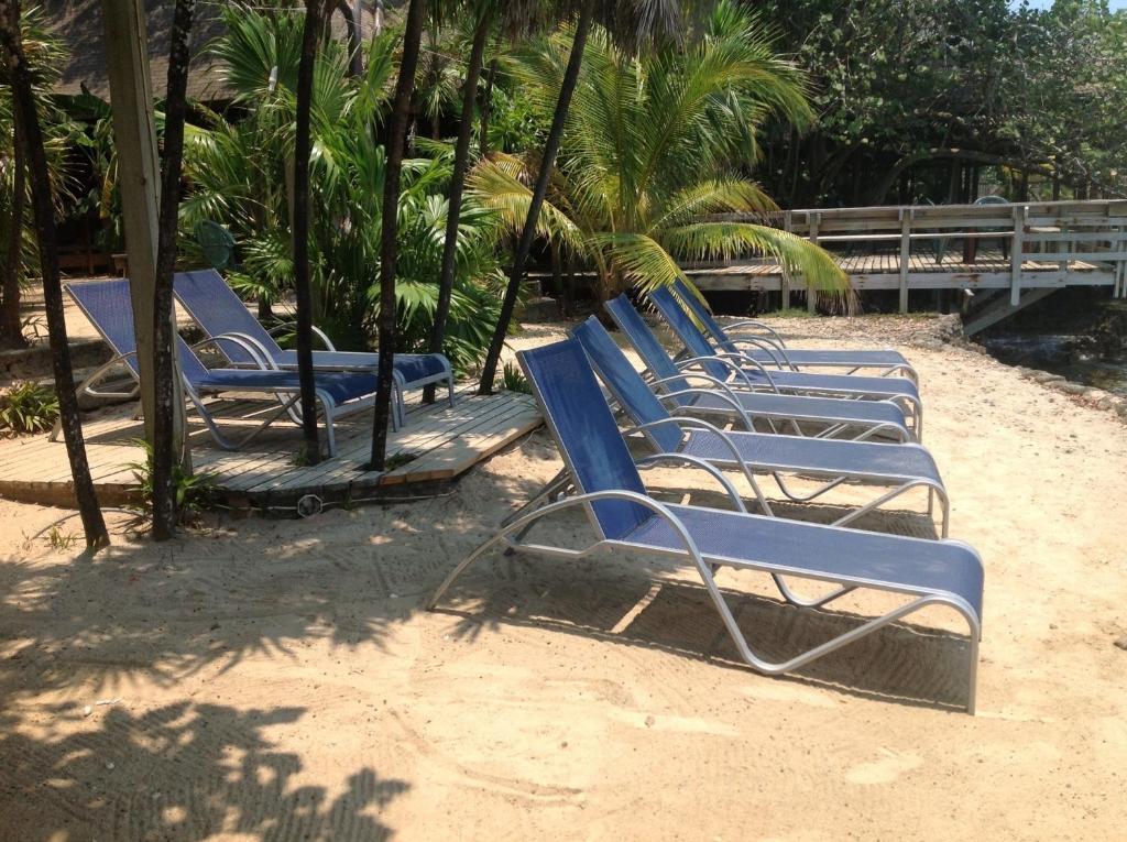 Half Moon Resort (Adults Only) 웨스트 엔드 외부 사진