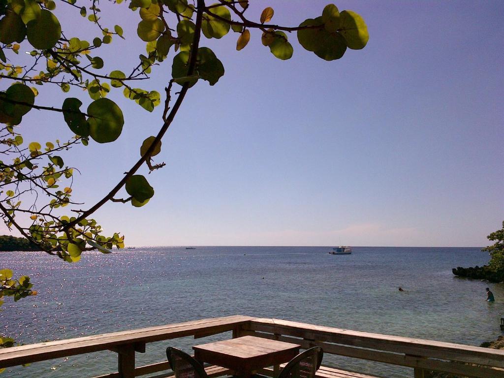 Half Moon Resort (Adults Only) 웨스트 엔드 외부 사진